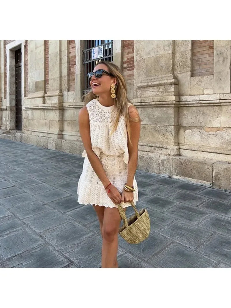 Women Knit Mesh Jacquard Skirts Sets Hollow Out O-Neck Sleeveless Vest A-Line Short Skirts Two Piece Sets Female Summer Outfit